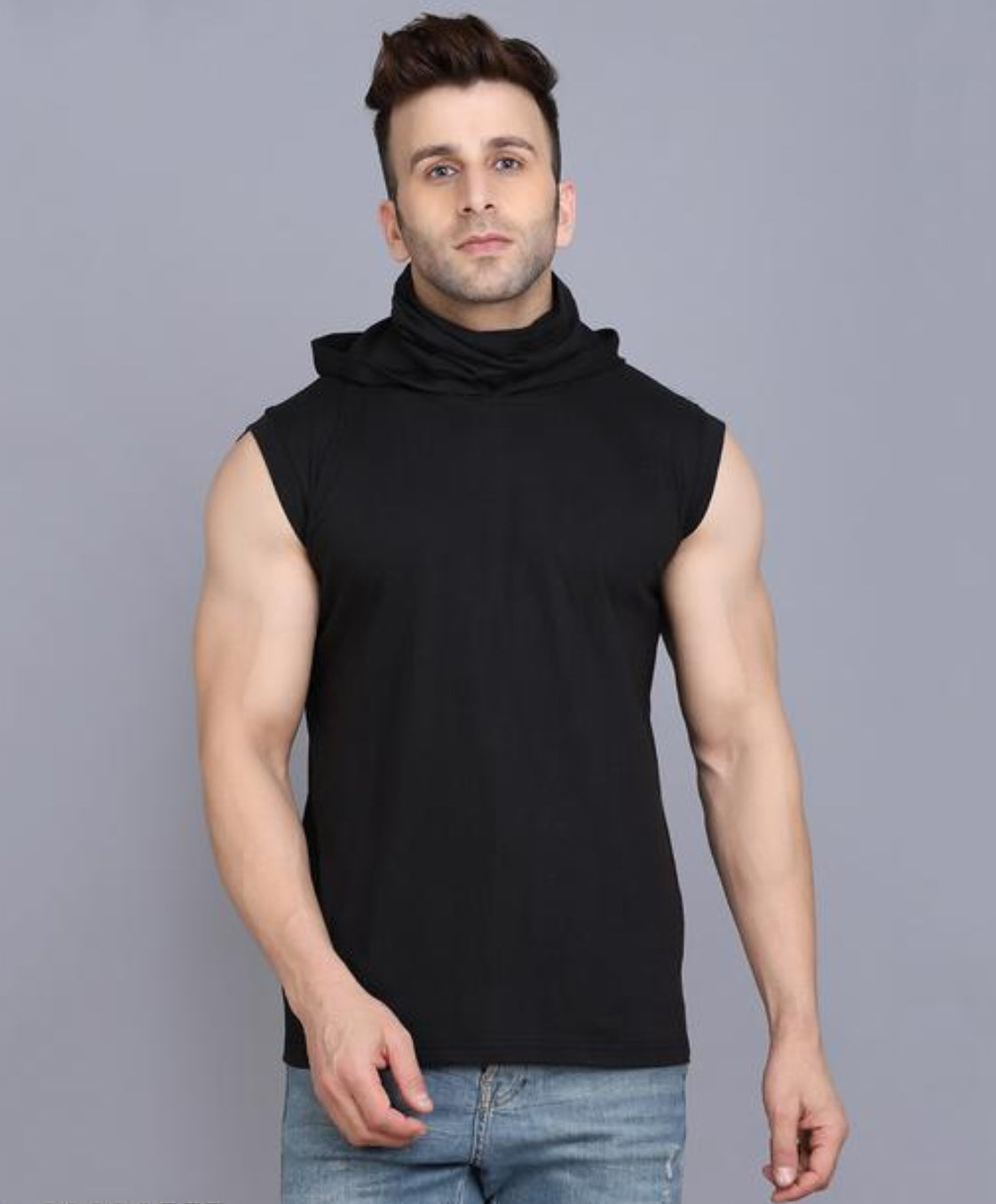 Kunzie sleeve less hoode gym style